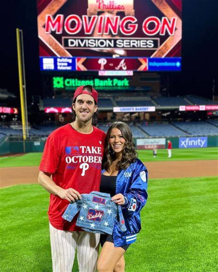 Aaron Nola Edgardo Chamberlin