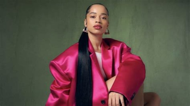 Ella Mai. Soulful R&B from London Music of the Caucasus