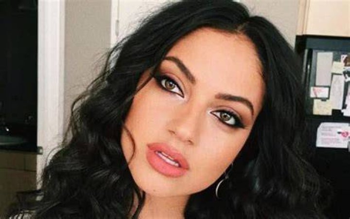 Inanna Sarkis Height Age Weight Measurement Wiki Bio & Net Worth