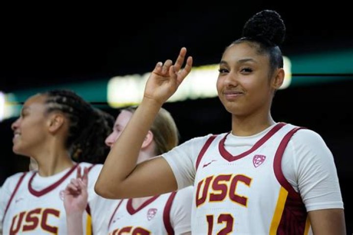Juju Watkins commits to USC Trojans; Sierra Canyon girls basketball