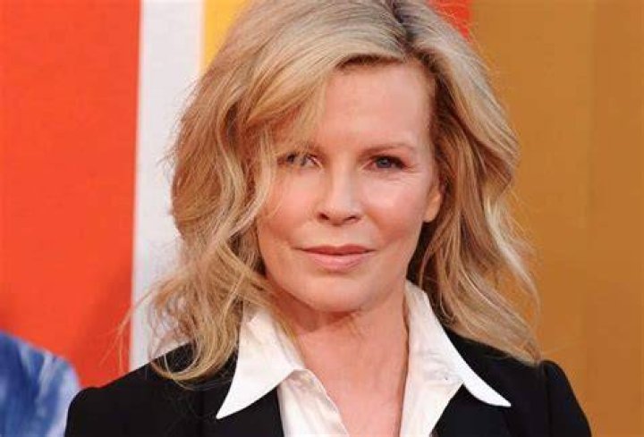 Kim Basinger Net Worth, Wealth, and Annual Salary 2 Rich 2 Famous