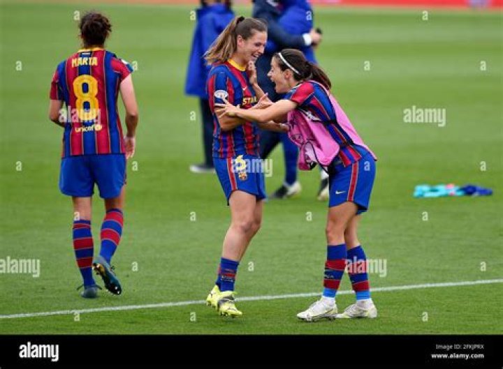 Laia Codina & Aitana Bonmat&iacute; Futbol femenino, F&uacute;tbol, Femenina