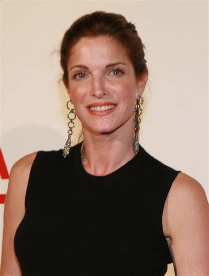 Stephanie Seymour Biography, Height & Life Story Super Stars Bio